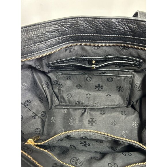 Tory Burch Meyer Plaque Pebbled Leather Tote Bag in Black - Picture 6 of 10
